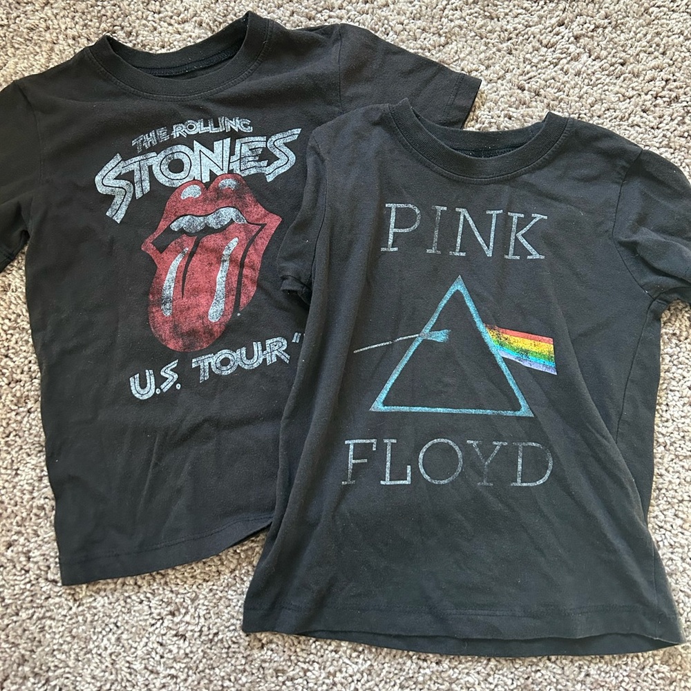 Boys graphic tees!